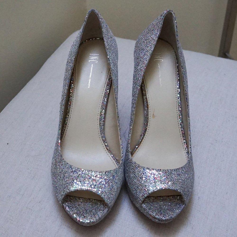 EUC Sparkly Silver Glitter Platform Heels